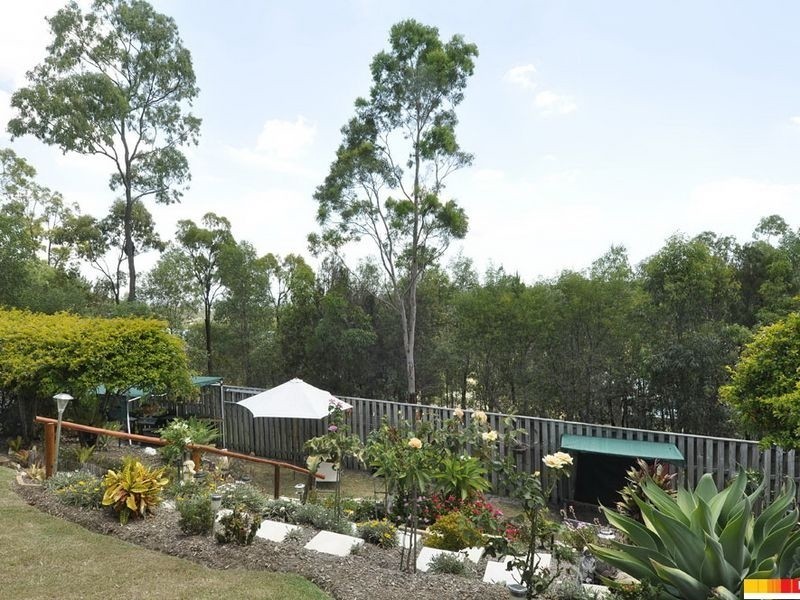 24 Manra Way, Pacific Pines QLD 4211