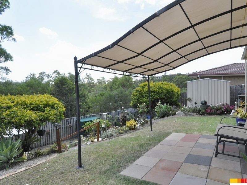 24 Manra Way, Pacific Pines QLD 4211
