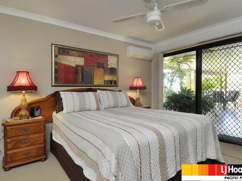 3 Flint Court, Pacific Pines QLD 4211