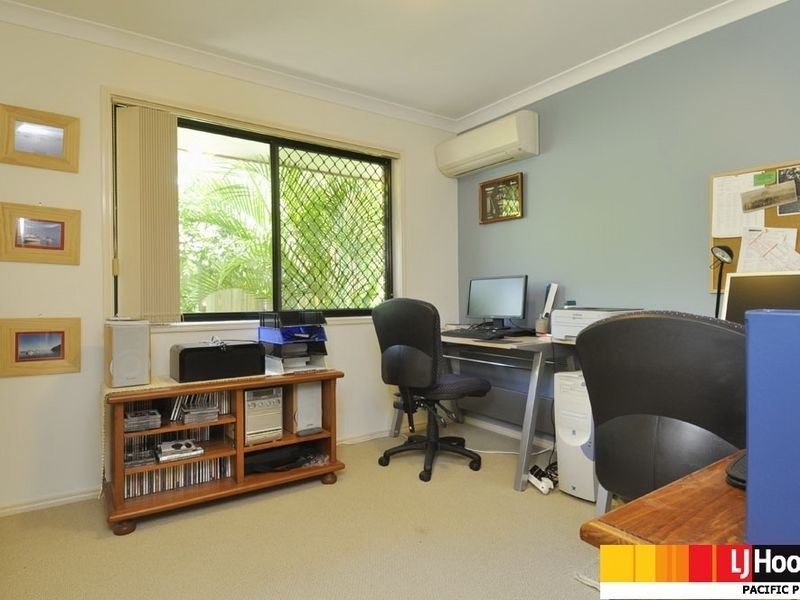 3 Flint Court, Pacific Pines QLD 4211