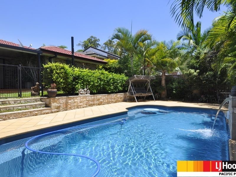 3 Flint Court, Pacific Pines QLD 4211