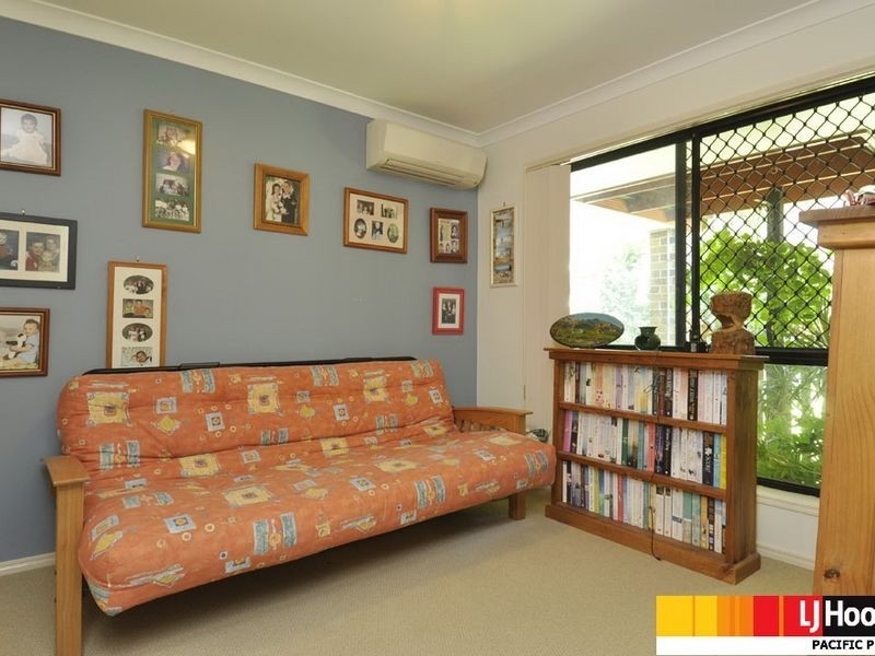 3 Flint Court, Pacific Pines QLD 4211