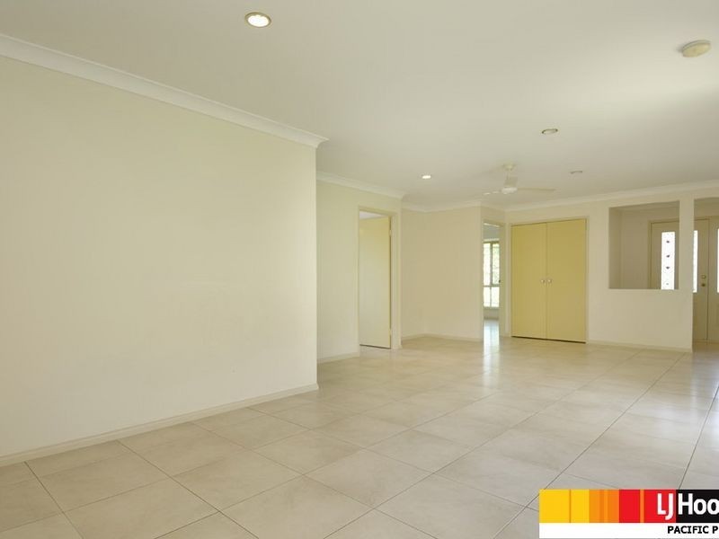 7 Malekula Rise, Pacific Pines QLD 4211