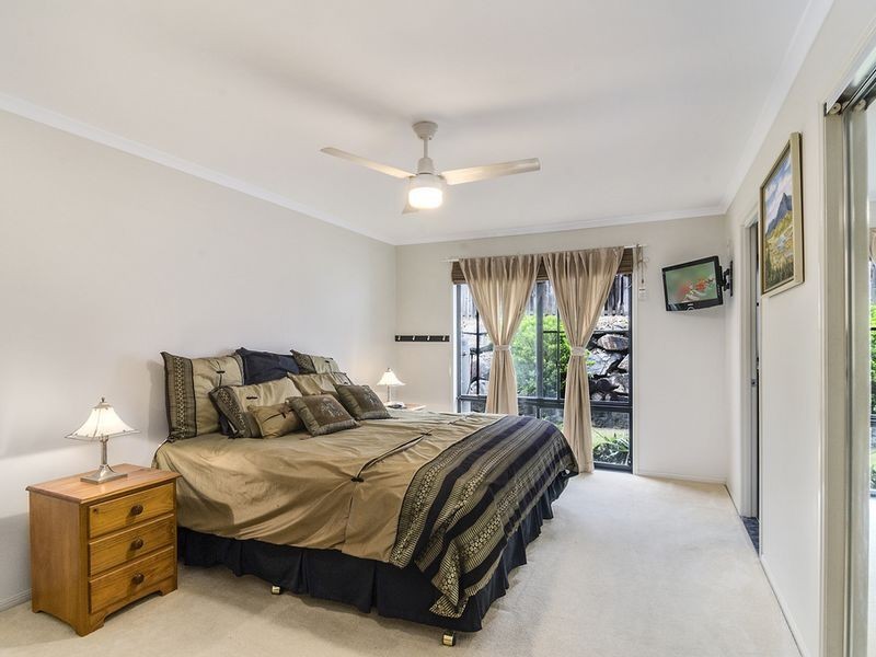 24 Govett Street, Pacific Pines QLD 4211