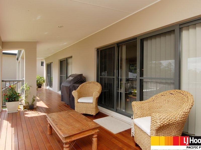 16 McGuire Court, Maudsland QLD 4210