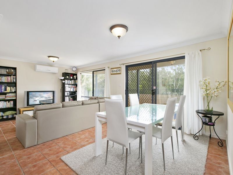 38 Sheffield Circuit, Pacific Pines QLD 4211
