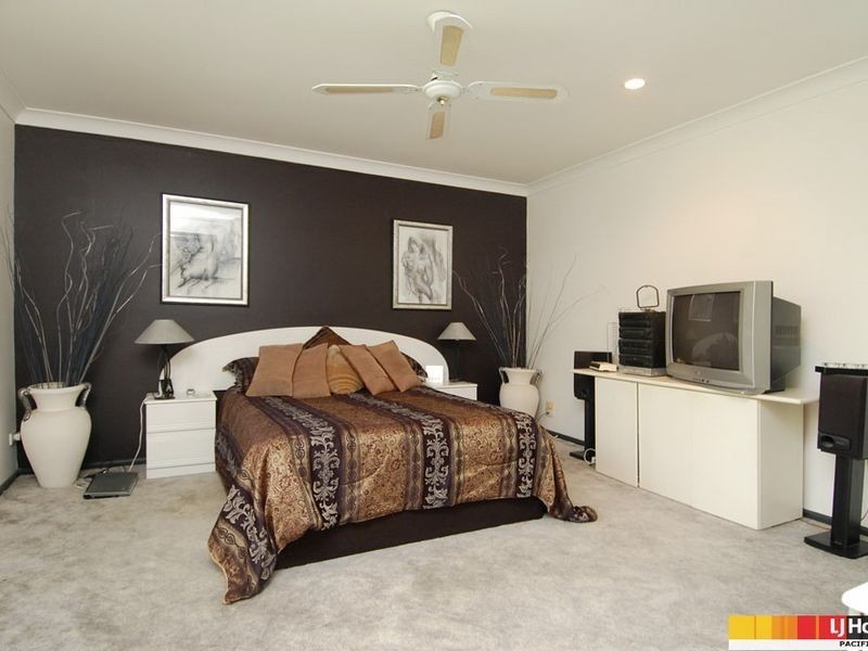 32 Dewberry Way, Gaven QLD 4211