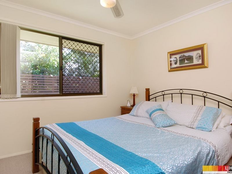 2/4 Columbia Court, Oxenford QLD 4210