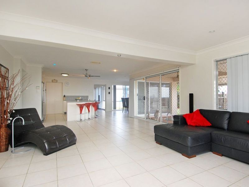 3 Augustus Street, Pacific Pines QLD 4211