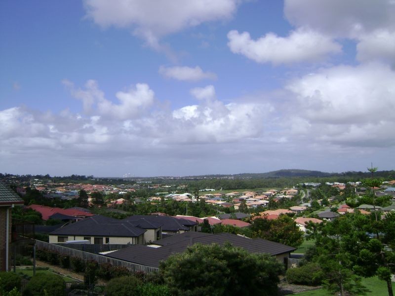 17 Crosby Avenue, Pacific Pines QLD 4211