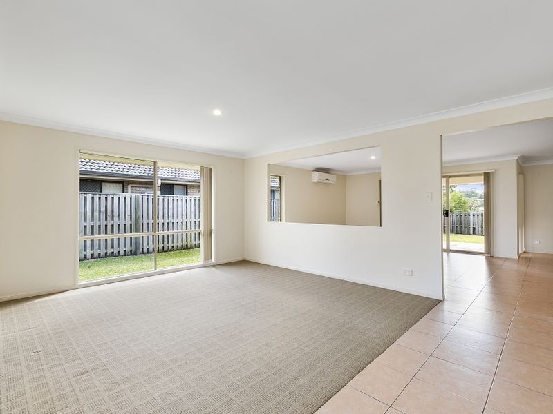 37 Buchanan Circuit, Oxenford QLD 4210