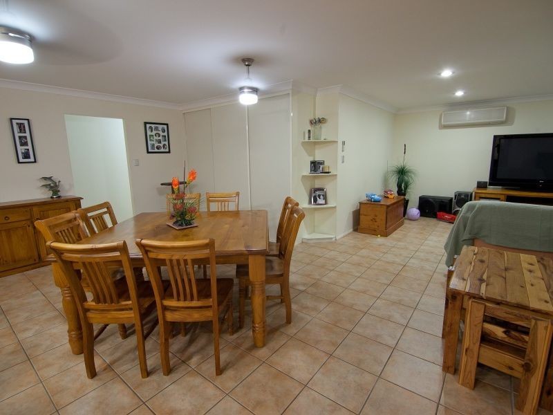 6 Fainter Court, Pacific Pines QLD 4211