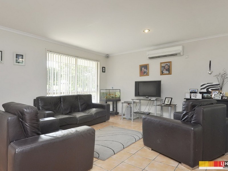 53 Studio Drive, Oxenford QLD 4210