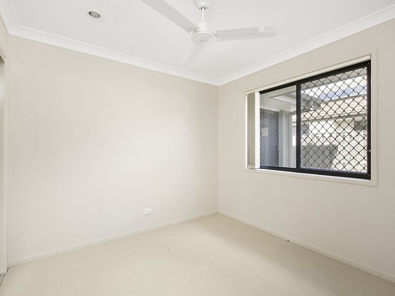 8 Manning Circuit, Pacific Pines QLD 4211