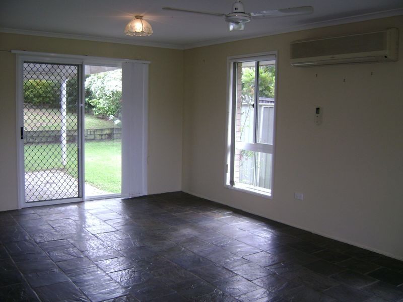 40 Galapagos Way, Pacific Pines QLD 4211