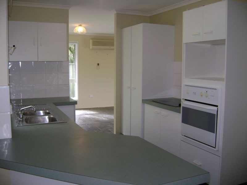 40 Galapagos Way, Pacific Pines QLD 4211