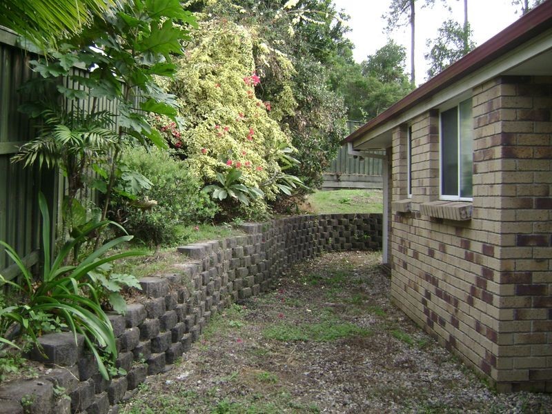 40 Galapagos Way, Pacific Pines QLD 4211