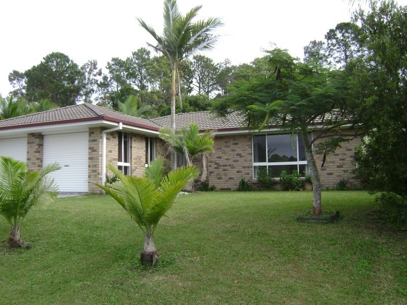 40 Galapagos Way, Pacific Pines QLD 4211