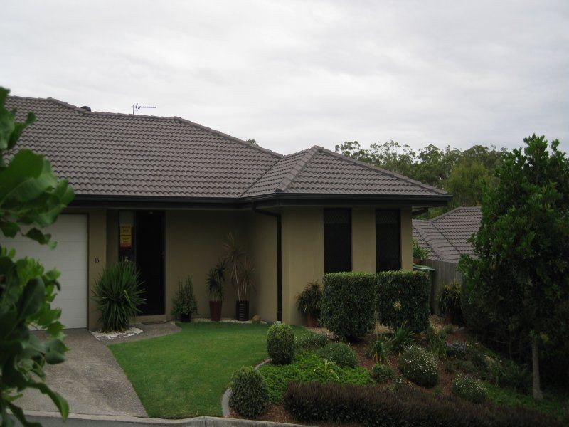 6/136 Pacific Pines Boulevard, Pacific Pines QLD 4211
