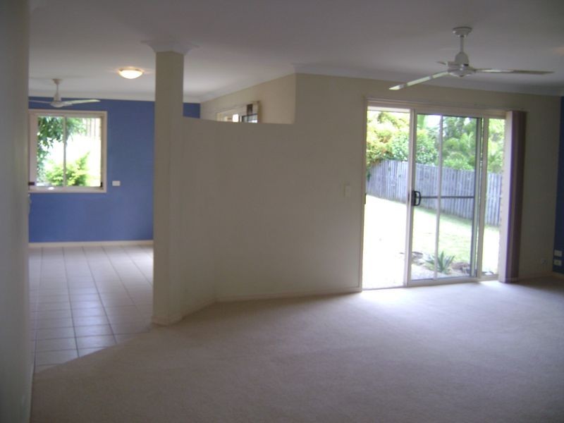 5 Suva Place, Pacific Pines QLD 4211