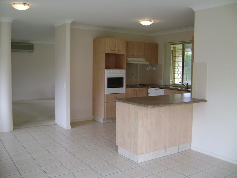 36 Pinevale Drive, Oxenford QLD 4210