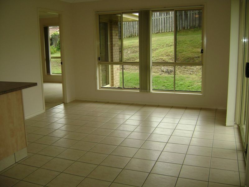 36 Pinevale Drive, Oxenford QLD 4210