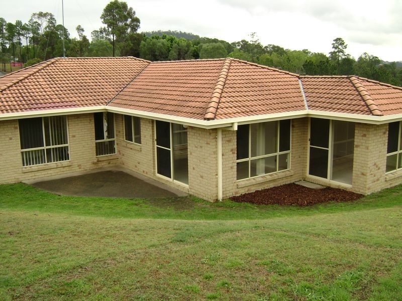 36 Pinevale Drive, Oxenford QLD 4210