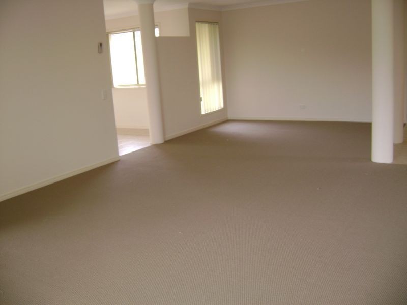 36 Pinevale Drive, Oxenford QLD 4210