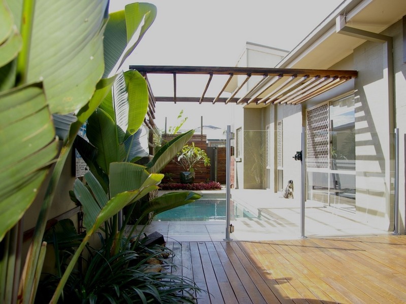 19 Tennant Street, Pacific Pines QLD 4211