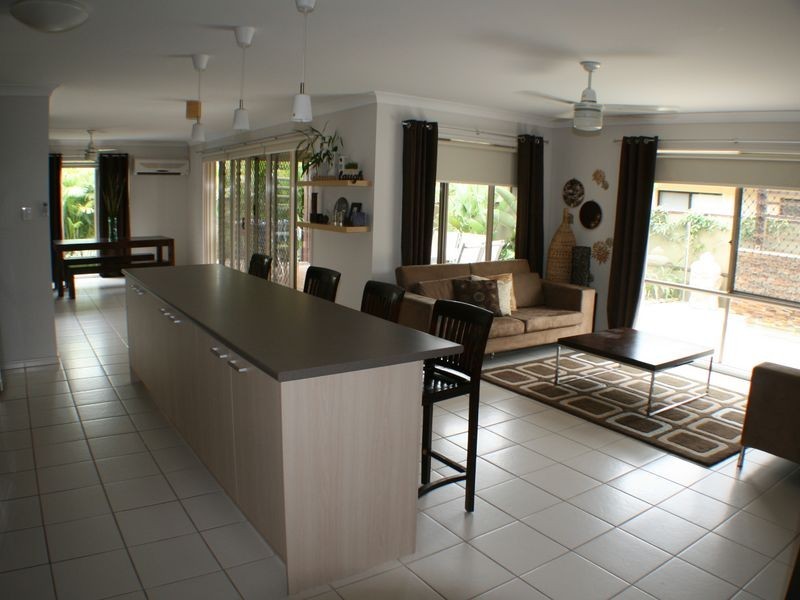19 Tennant Street, Pacific Pines QLD 4211
