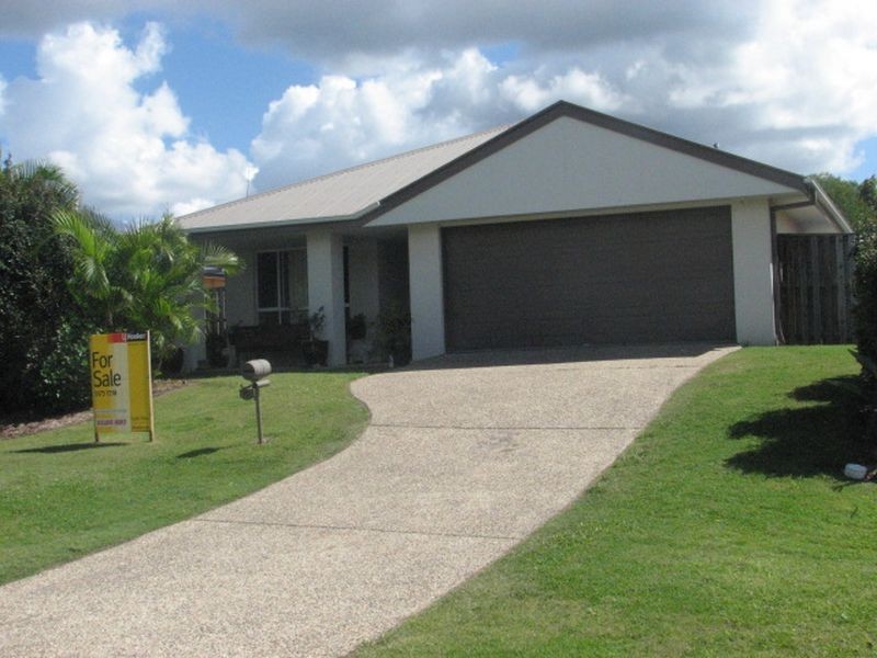 20 Carmarthen Circuit, Pacific Pines QLD 4211