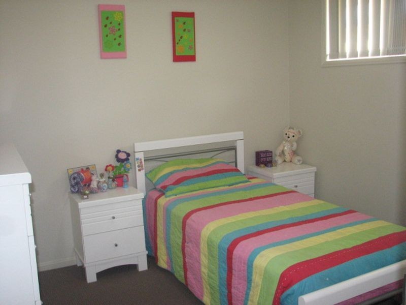 20 Carmarthen Circuit, Pacific Pines QLD 4211