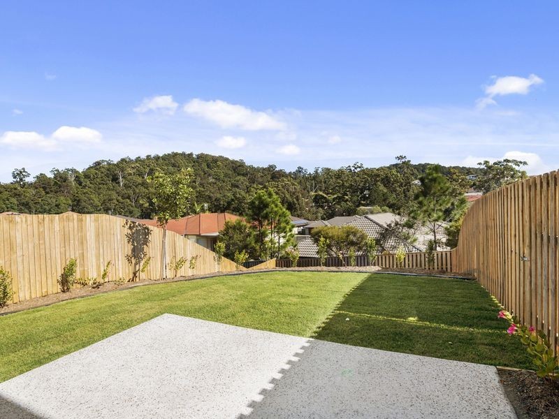 86 McAuley Parade, Pacific Pines QLD 4211