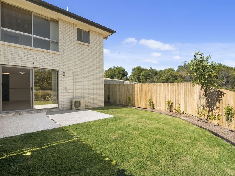 86 McAuley Parade, Pacific Pines QLD 4211