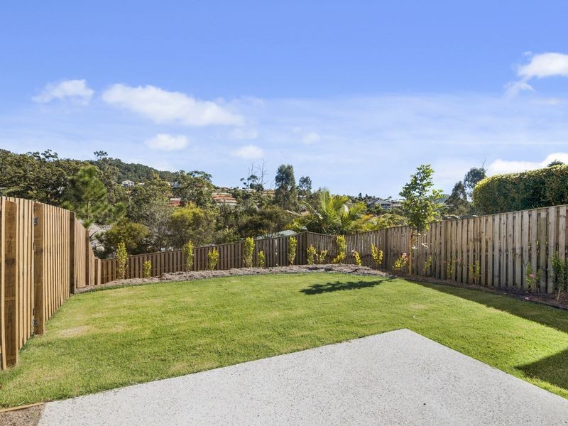 86 McAuley Parade, Pacific Pines QLD 4211