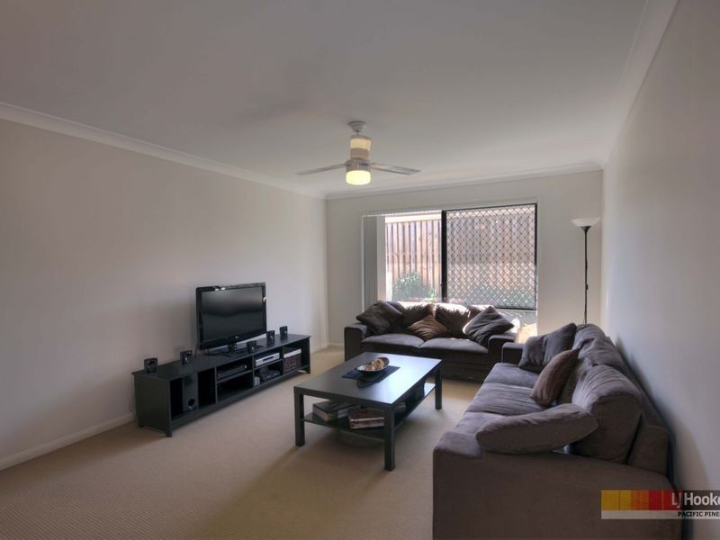 9 Hawkesbury Avenue, Pacific Pines QLD 4211