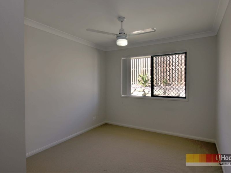 9 Hawkesbury Avenue, Pacific Pines QLD 4211