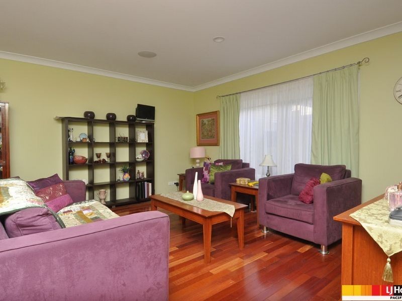 16 Elimbah Street, Pacific Pines QLD 4211