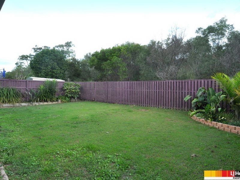 16 Elimbah Street, Pacific Pines QLD 4211