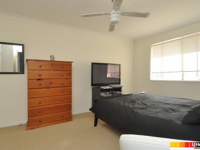 16 Elimbah Street, Pacific Pines QLD 4211