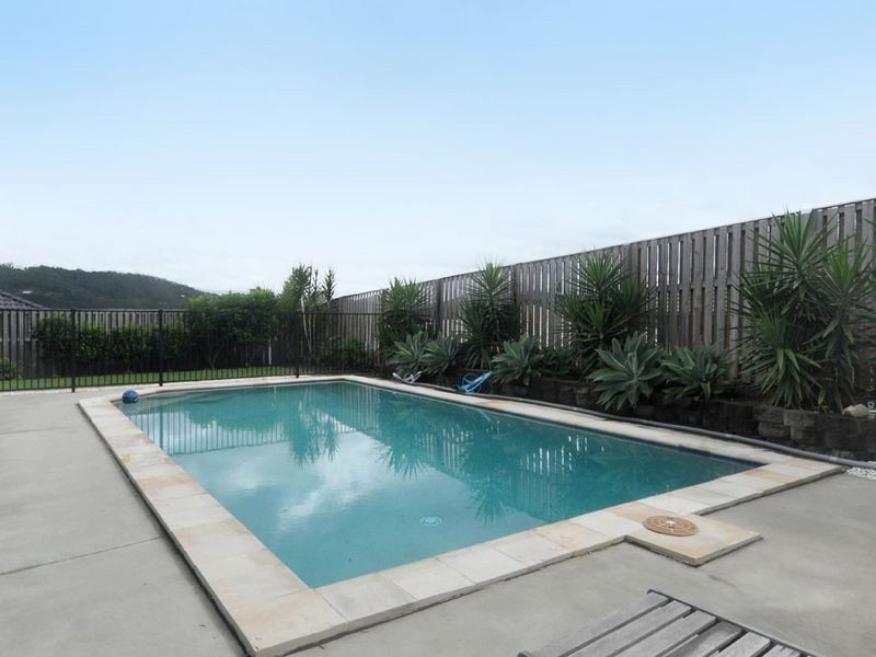 34 Gerard Street, Pacific Pines QLD 4211