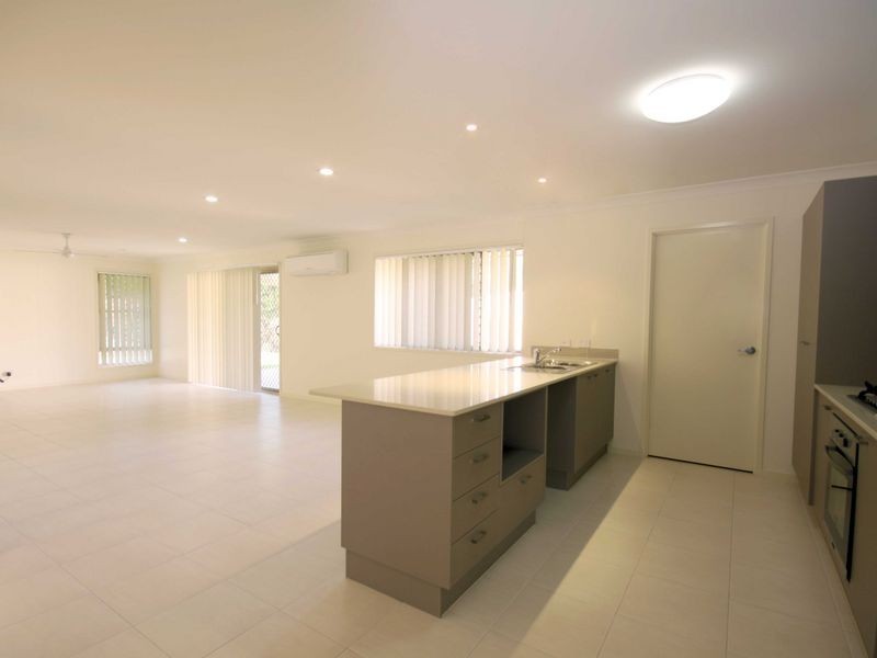 13 Bushland Drive, Maudsland QLD 4210