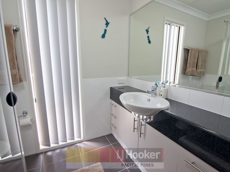 3 Barcoo Street, Pacific Pines QLD 4211