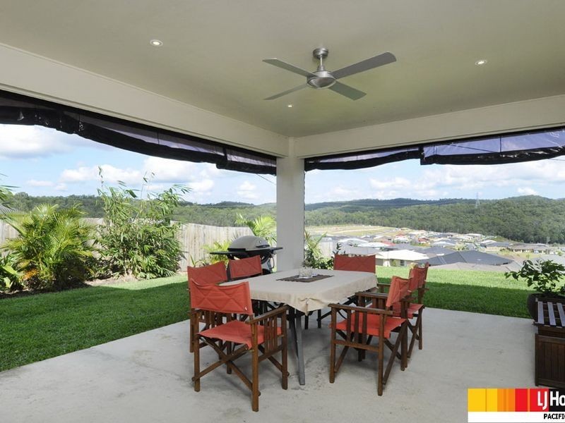 13 Wunburra Circle, Pacific Pines QLD 4211