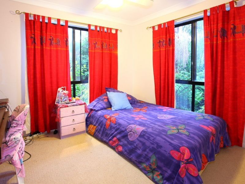 24 Yaldara Street, Pacific Pines QLD 4211