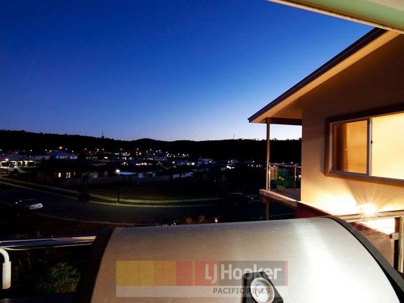 70 Diamantina Circuit, Pacific Pines QLD 4211