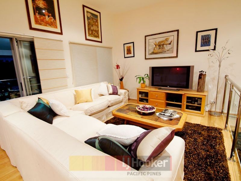 70 Diamantina Circuit, Pacific Pines QLD 4211