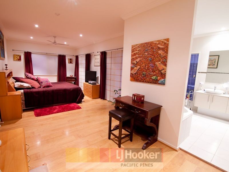 70 Diamantina Circuit, Pacific Pines QLD 4211