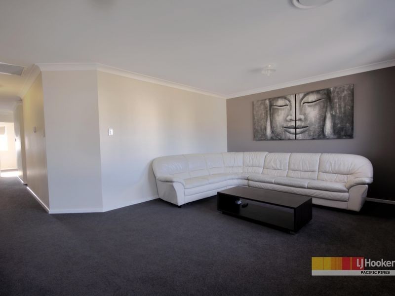 92 Wunburra Circle, Pacific Pines QLD 4211