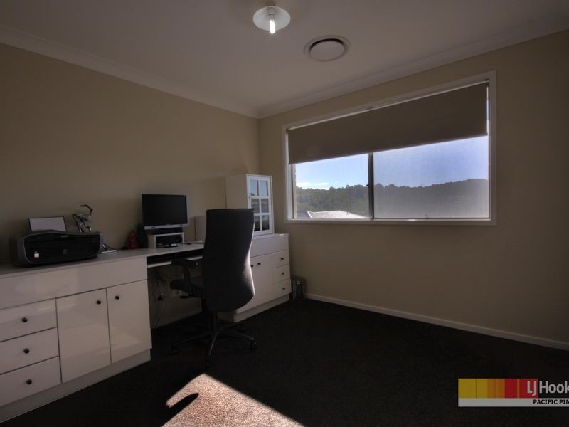 92 Wunburra Circle, Pacific Pines QLD 4211